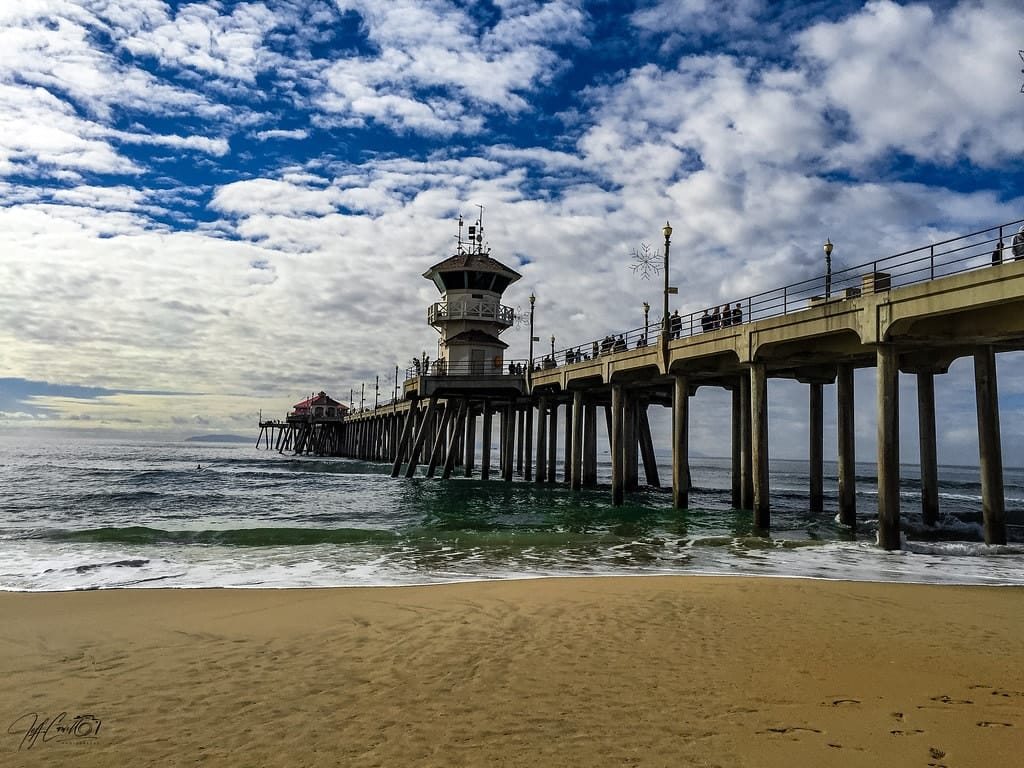 Huntington Beach Pier stretching into the Pacific